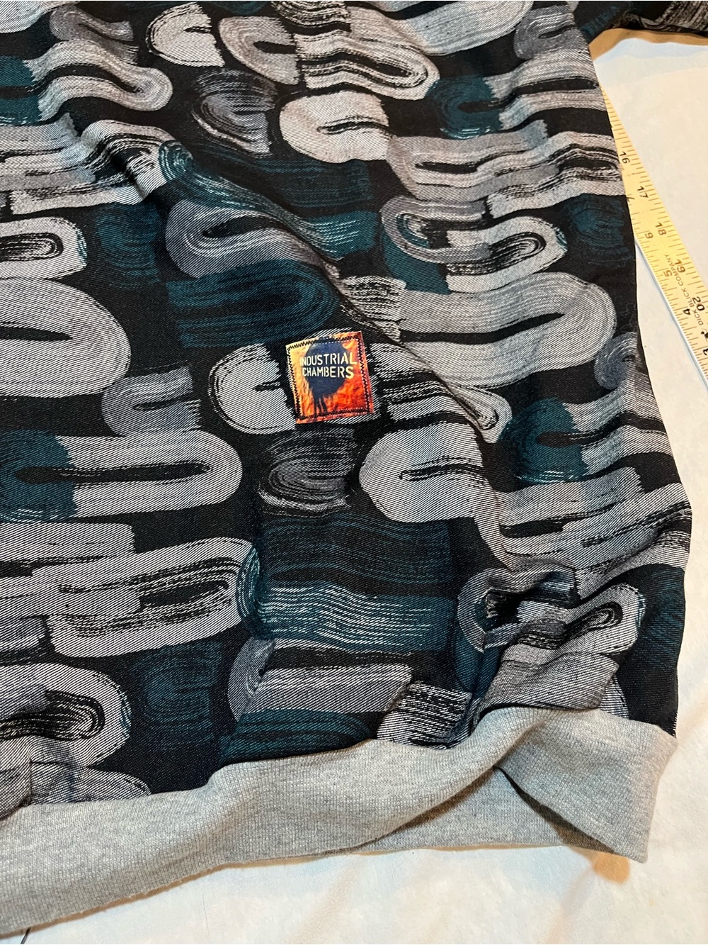 Men's Grey Patterned Crewneck Sweater size large or x large see below - Picture 3 of 14